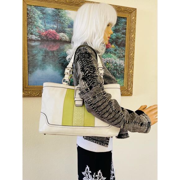 Vtg Coach Hampton convertible leather/Canvas white/lime shoulder bag Bag F11345 - Picture 3 of 10